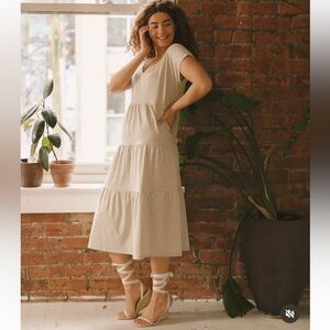 Smash and Tess Gia Midi dress in Sahara tiger beige and gold hues with pockets M